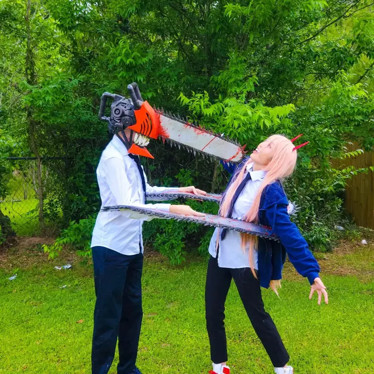 Power, iblis berwujud kucing darah Gambar Power dari Chainsaw Man